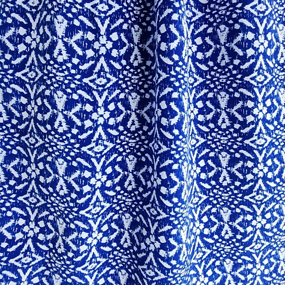 NWOT   BLUE & WHITE 100% SILK SLEEVELESS BLOUSE BY CYNTHIA ROWLEY - SIZE… - Picture 6 of 10